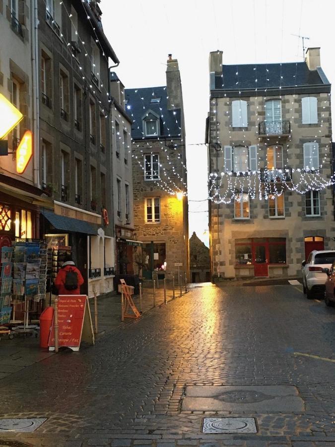 Maisonnette De Charme Avec Cour Privative Haute-Ville Granville Exterior foto